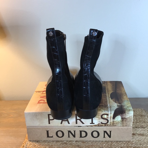 - ♥️ Taryn Rose ♥️…Women’s 7.5…Black Floriana Leather and Suede Ankle Boot… - Picture 8 of 16